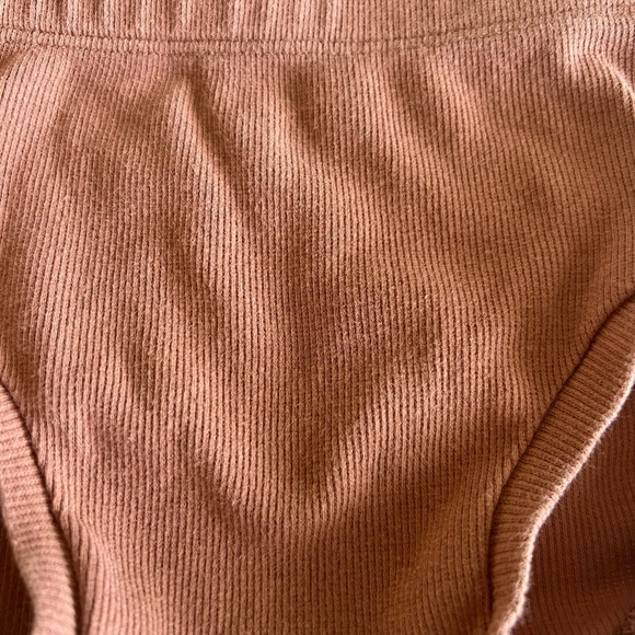 Quincy Mae Ribbed Bloomers - Picture 2 of 4